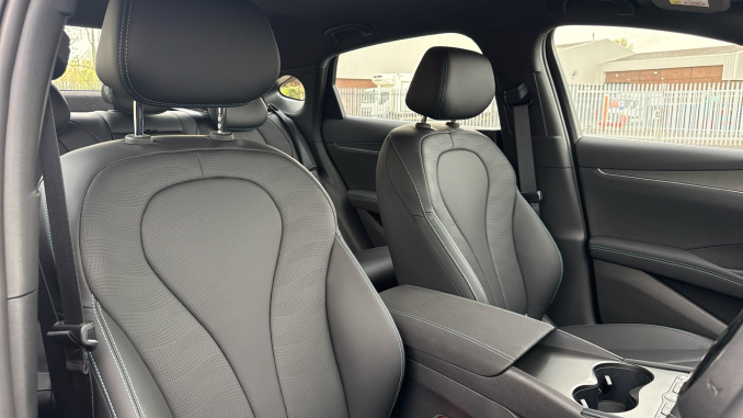 BYD Seal 6 1.5 DM-i Boost 4dr e-CVT Saloon - Image 26